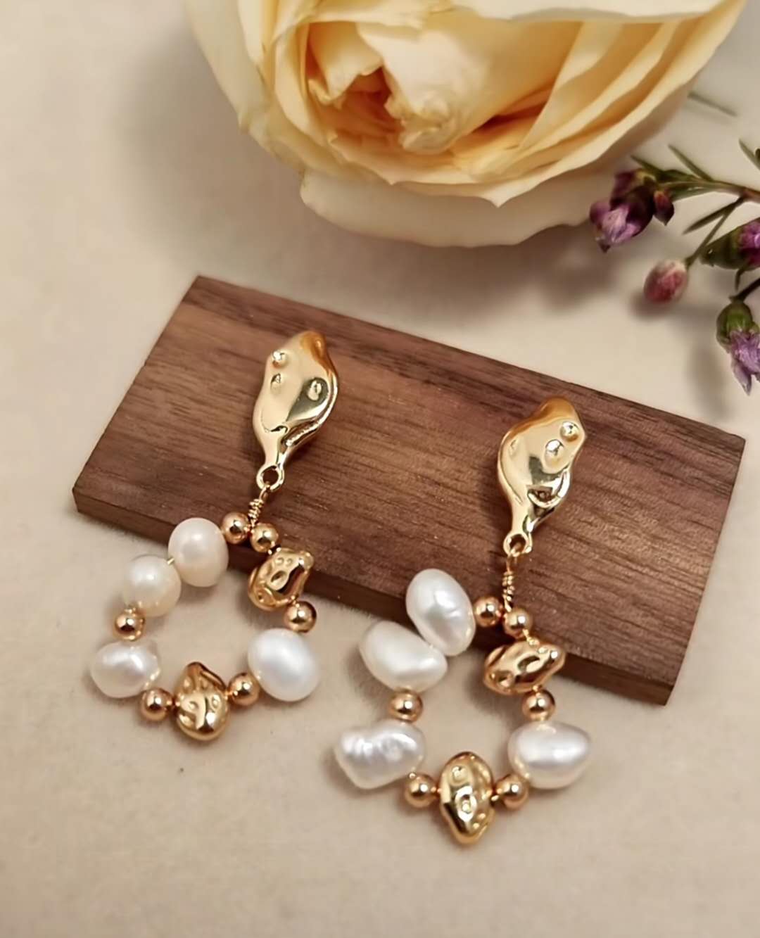 Pendiente plata de ley S925 con perla natural de agua dulce
